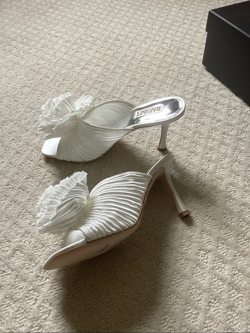 NWT Badgley Mischka Blythe Rosette Satin Slides, 7